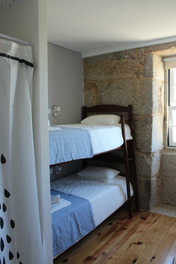 Hostel Casa Do Pinheiro Lagares da Beira Экстерьер фото